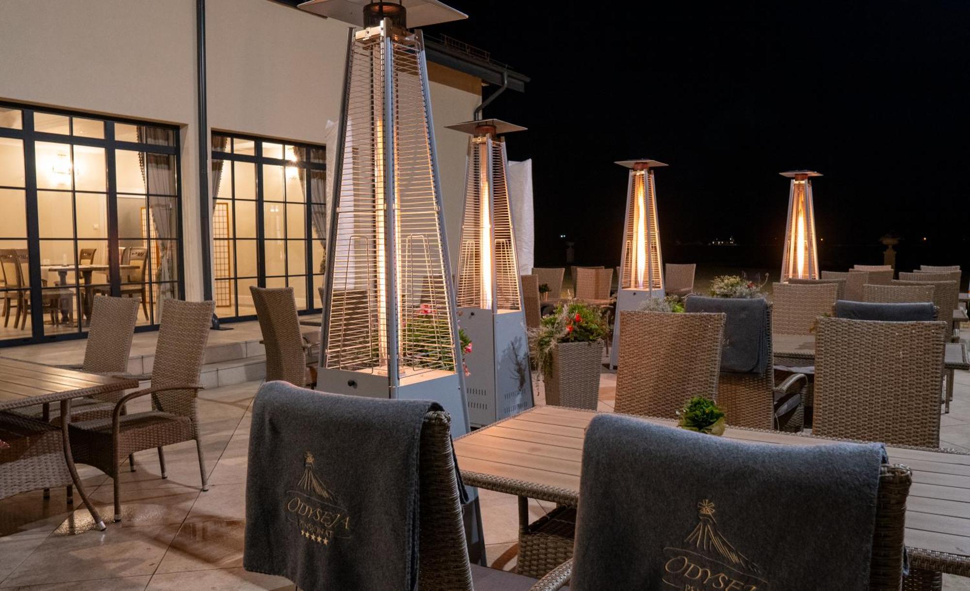 Boutique Odyseja & Spa Ciechocinek Buitenkant foto Gas patio heater